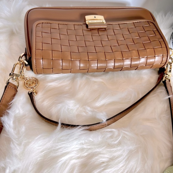 New MICHAEL KORS Bradshaw Small Woven Shoulder handBag Brown, purse, bag - Picture 6 of 13